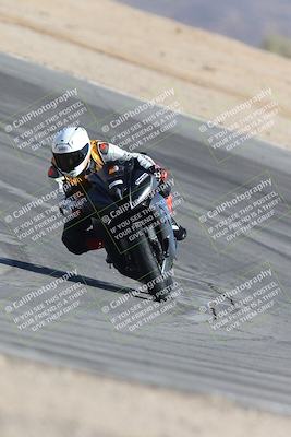 media/Sep-20-2025-Race Pace (Sat) [[d4e1b33f4d]]/Non Verified/Turn 10 (10am)/